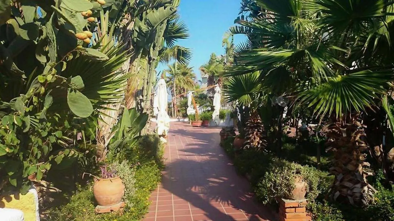 Hotel Club La Playa Patti 3*,